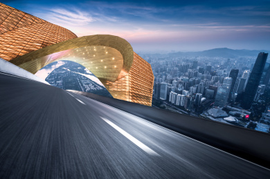 中国广州柏油公路与现代城市天际线