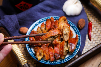 美味小吃烤鸭肉