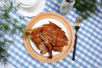 美味小吃烤鸭肉