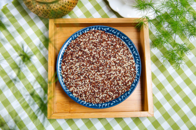 有机营养的三色藜麦谷