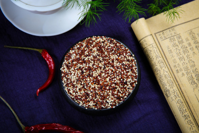 有机营养的三色藜麦谷