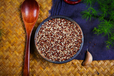 有机营养的三色藜麦谷