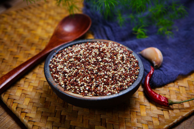 有机营养的三色藜麦谷