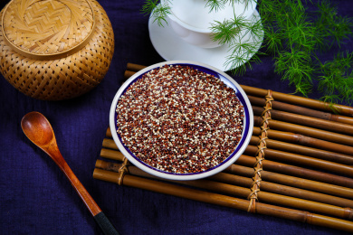 有机营养的三色藜麦谷