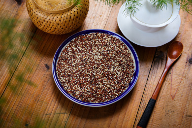 有机营养的三色藜麦谷