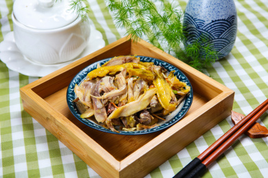 手撕风味三黄鸡