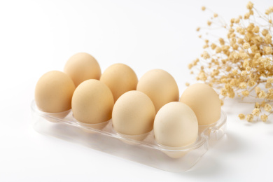 鸡蛋白色背景