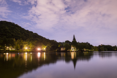 中国浙江杭州湘湖夜景