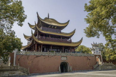 中国江南三大名楼之湖南洞庭湖畔的岳阳楼