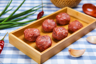 美味食材新鲜手打牛丸