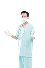 白色背景前的医护人员