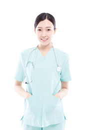 白色背景前的医护人员