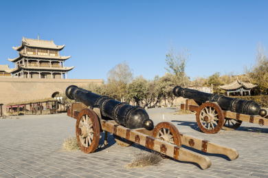 嘉峪关城堡内的古炮