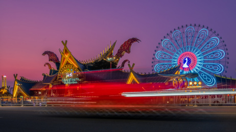 中国云南昆明七彩云南城车轨