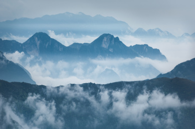 中国湖北神农架林区神农顶