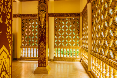 中国云南省景洪市曼听公园傣王宫殿室内装饰建筑