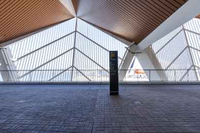 中国山东青岛邮轮母港现代城市建筑景观