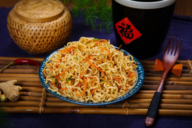 美味小吃炒方便面