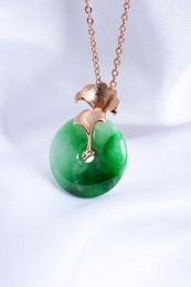 满绿彩金镶嵌翡翠平安扣吊坠