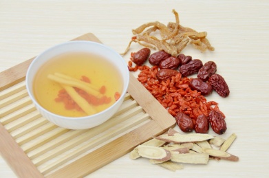  滋补药材 