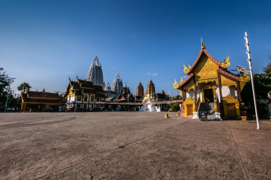 中国云南省景洪市西双版纳告庄大金塔建筑