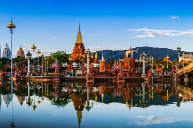 中国云南省景洪市西双版纳告庄大金塔建筑