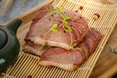 地方特色美食——鹅肉切片