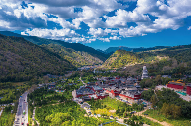 航拍五台山风景区