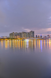 中国广州珠江豪宅夜景灯光