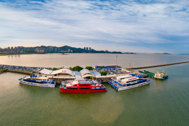 中国广东省珠海市香洲港航拍风光