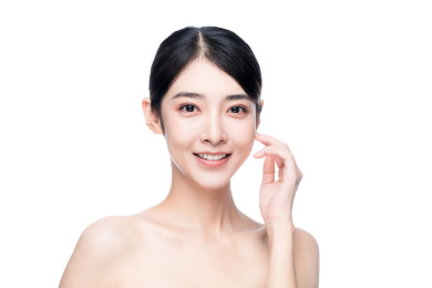 年轻漂亮的亚洲美女白色背景半身肖像