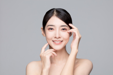 亚洲女性美容半身肖像