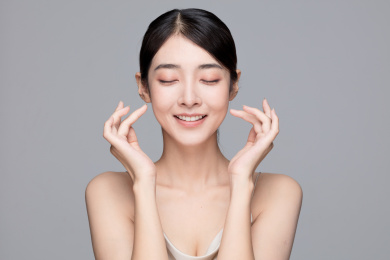 亚洲女性美容半身肖像