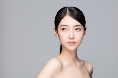 亚洲女性半身肖像