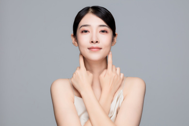 亚洲女性半身肖像