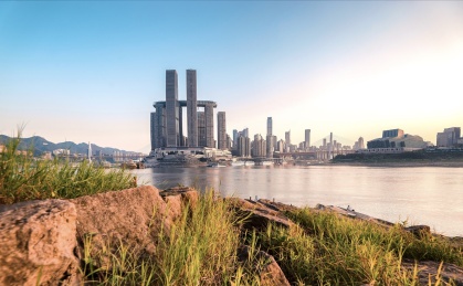 中国重庆朝天门对面江景