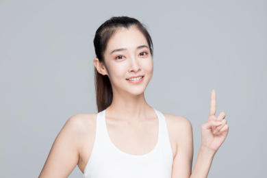 年轻活力亚洲年轻女性形象