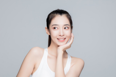 年轻活力亚洲年轻女性形象