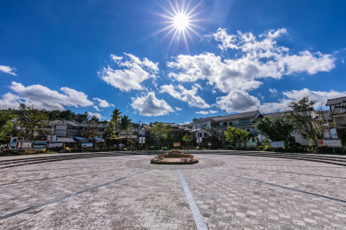 中国云南省普洱市高家寨广场装饰建筑环境