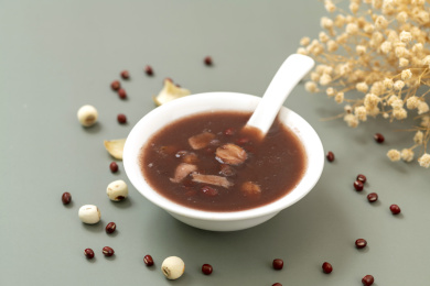 百合莲子红豆沙特写灰色莫兰迪色系背景