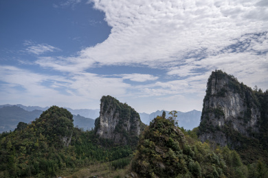 恩施大峡谷风景区断崖绝壁峰林