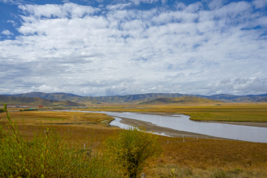 四川阿坝红原的月亮湾
