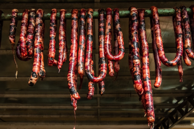 云南省大理州无量山熏肉肥香肠肉制品特产