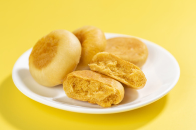 肉松饼特写黄色莫兰迪色系背景