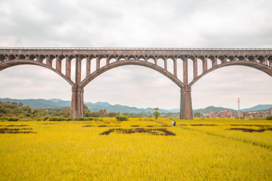 中国广东省罗定市罗平镇长岗坡渡槽