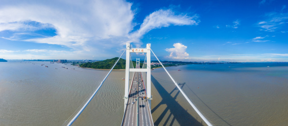 中国广东省珠江入海口虎门大桥