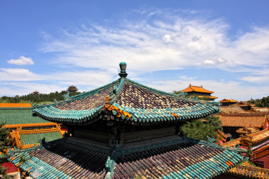 故宫建福宫西花园里的惠风亭与宫殿群