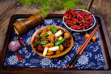 美味小吃爆炒肥肠