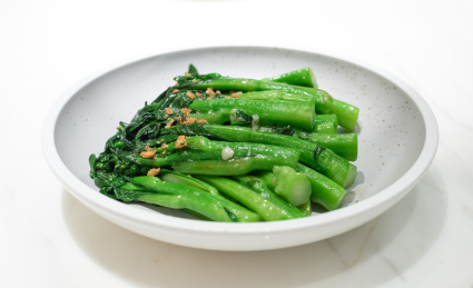 一盘蒜蓉青菜