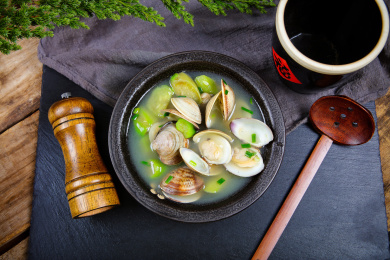 家庭炖汤蛤蜊丝瓜汤